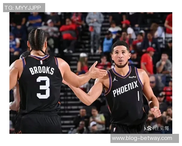 布克谈狄龙频繁吃T事件称他会有所收敛联盟中更难听的声音不少